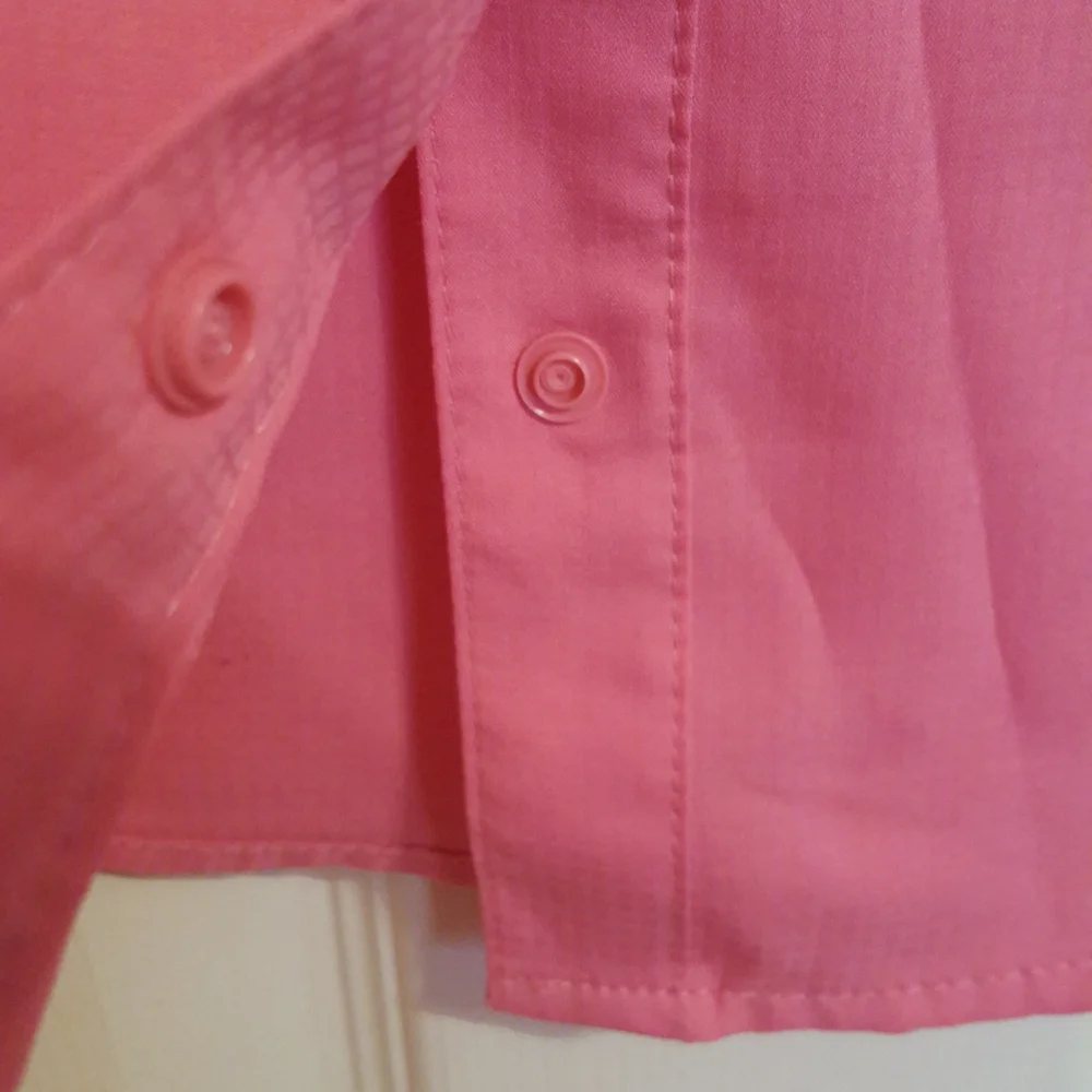 Beautiful Columbia PFG sleeveless top - Picture 5 of 10